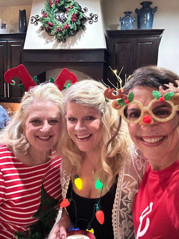 Looks like a crazy Christmas for Ready to Roll Bunco.  They didn't even play bunco--enjoyed a game of Left Right Center.